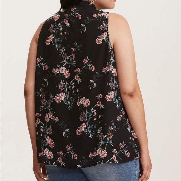 Torrid Black & Pink Floral Tie Georgette Tie Chiffon Tank Top Blouse - Picture 2 of 9